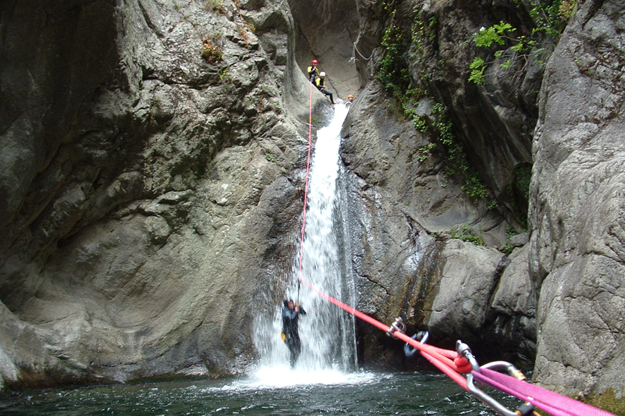 Abseil in de canyoning